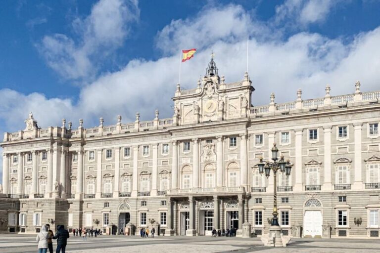 Madrid: Royal Palace Tour, Flamenco Show, & Tapas with Drink - FAQs