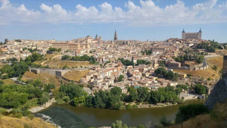 Madrid: Toledo Private Tour with Cathedral Entry - The Itinerary Breakdown