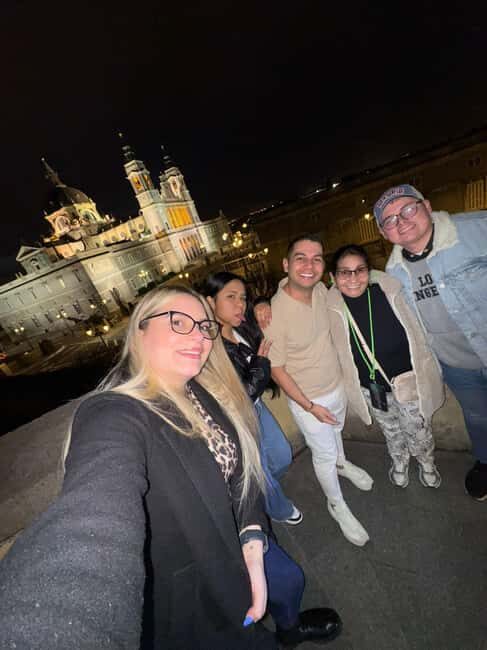 Madrid: Tuk Tuk Tour with Live Commentary - Transportation and Group Size