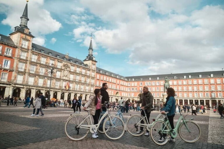 Madrid: Vintage Bike Tour of City Highlights - Small-Group - The Practical Side: What to Know Before Booking