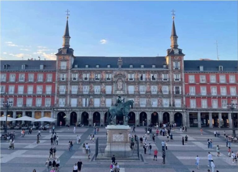 Madrid's Historic Center: Self-Guided Tour Created by an Official Guide - Is It Worth It?