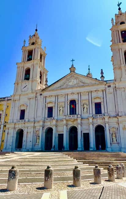 Mafra Legacy to a Traditional Village & Surfers Paradise - Exploring the Mafra Palace