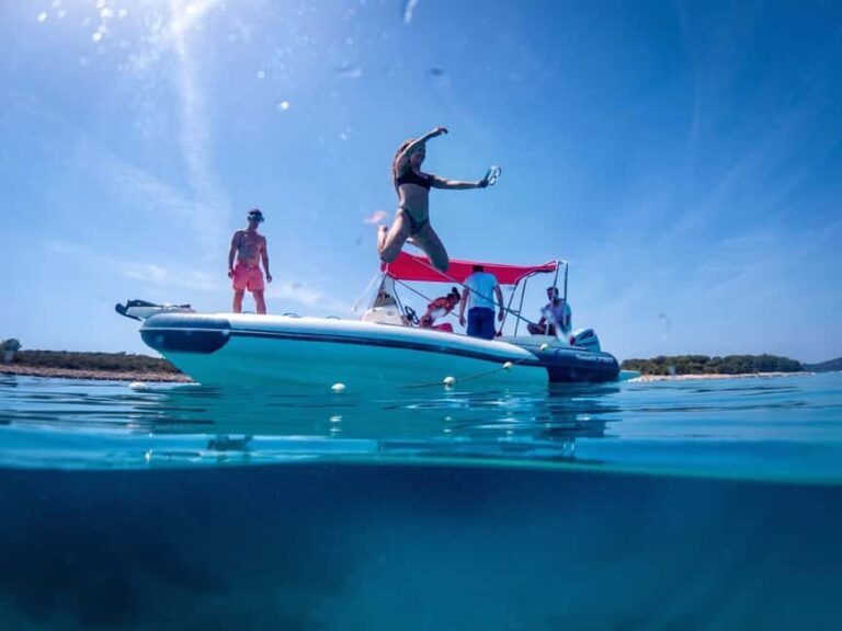 Magnific blue lagoon,speed boat towels included - The Main Attraction: The Blue Lagoon