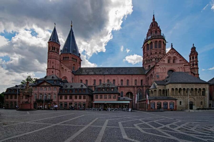 Mainz: Private city tour in a relaxed atmosphere with an insider guide - The Value of a Private Group Experience