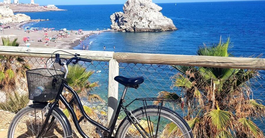 Malaga: City Bike Rental with Self-Guided Cycling Route - Exploring Malaga on Two Wheels: The Routes