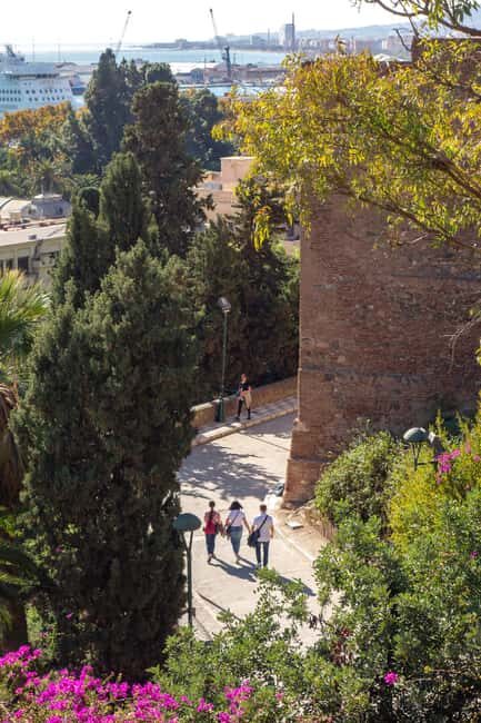 Málaga: City Hike in Málaga with Gibralfaro Mountain - What We Think About the Experience