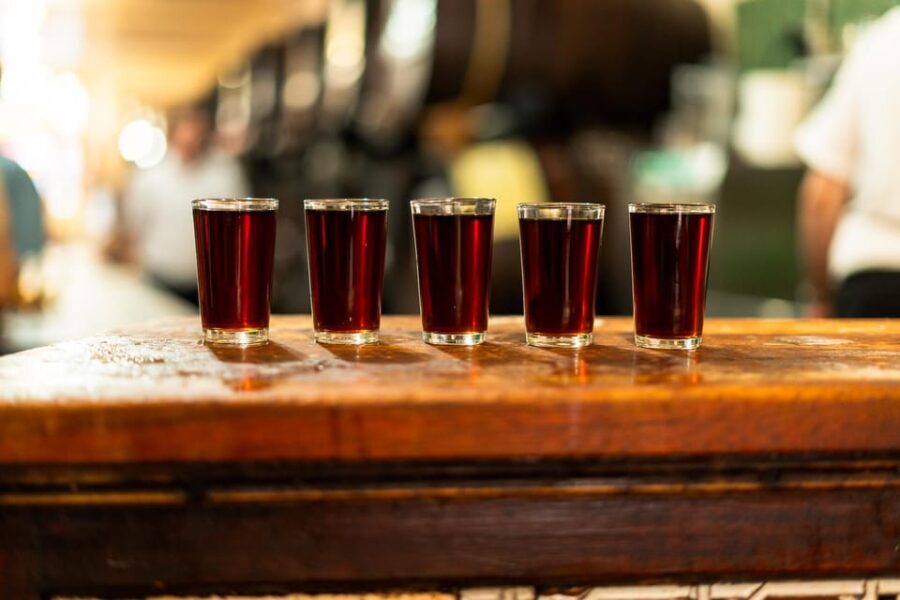 Malaga: Wine and Tapas Tour with Tastings and Drinks - Analyzing the Value