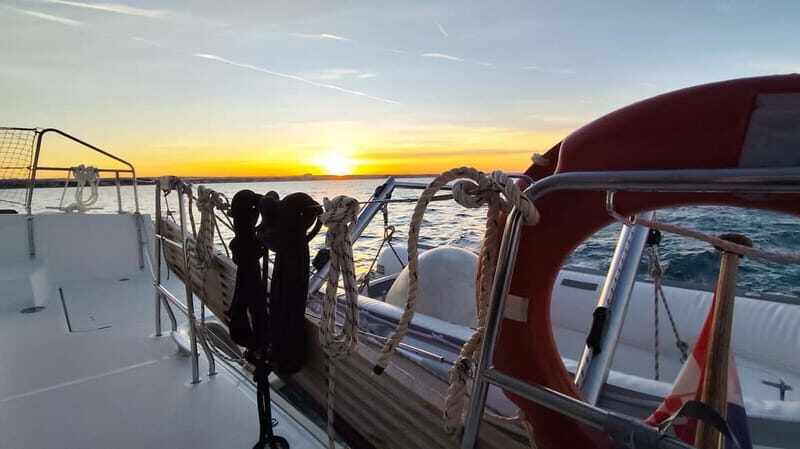 Mallorca: Catamaran Boat Tour with Tapas - Why This Tour Stands Out