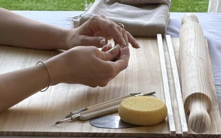 Mallorca: Private Wine and Ceramics Workshop with Artist - Practical Details