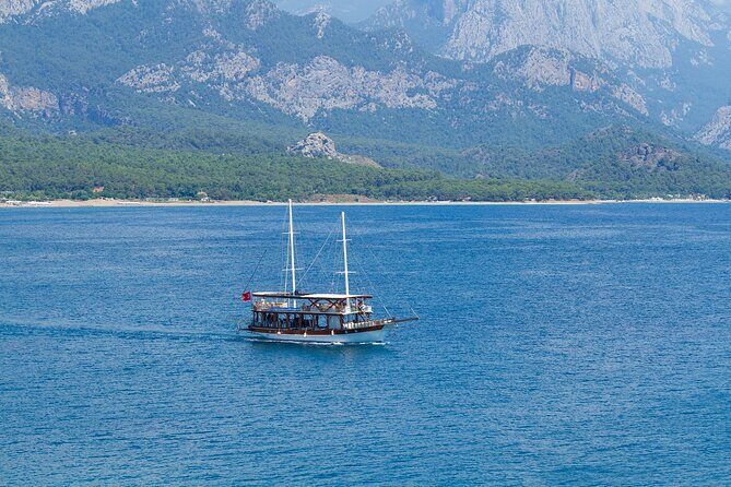 Manavgat and Side Boat Trip with Dolphins Island incl. Lunch - The Practical Details