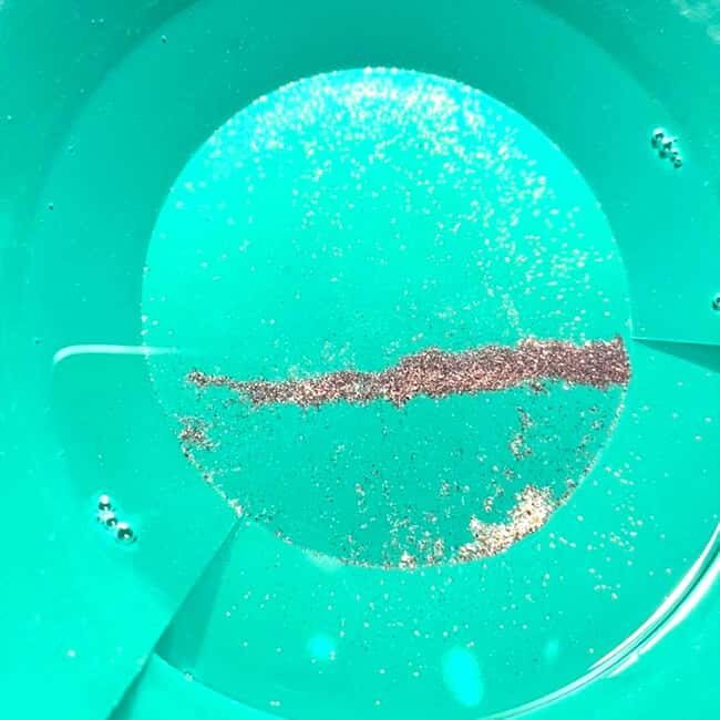 Mannheim: Gold panning with a local guide and accessories - Comparing with Similar Experiences