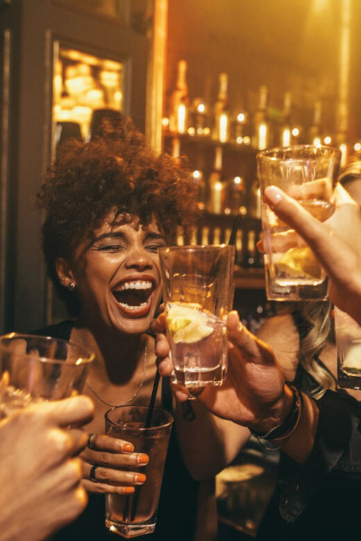 Mannheim: Group - Pub Crawl with Free Shots and VIP entry - The Value of This Experience