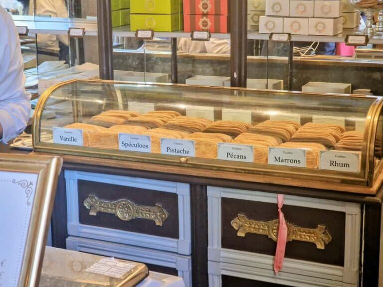 Marais Highlights, Place Vosges, Victor Hugo & Bakery Tour - What to Expect on the Ground