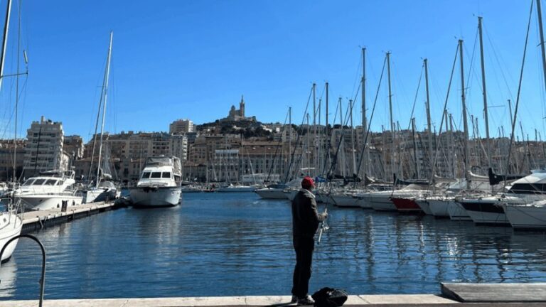 Marseille and Aix-en-Provence: culture, history and art of living - Plenty to See in the Old Port and Beyond