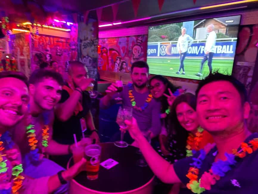 Marseille Pub Crawl: Explore by Night Meet, Mingle & Party - The Group, Drinks, and Atmosphere