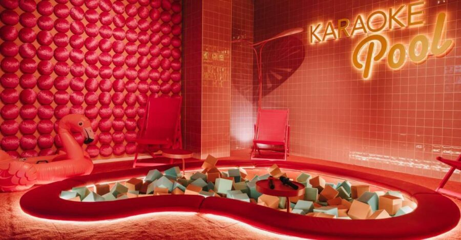 Maspalomas: Holiday World Themed Karaoke Room Rental - What to Expect at the Karaoke Room Experience