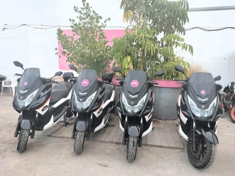 MASPALOMAS: XL MAXISCOOTER 125 DAY RENTAL -DEPOSIT REQUIRED - A Closer Look: The Ride and Its Highlights