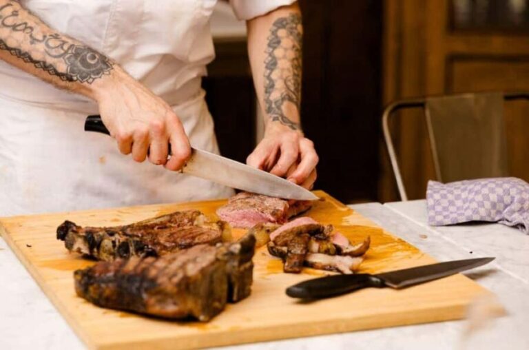 MasterSteak: Tuscan Steak Cooking Class with Unlimited Wine - What Sets This Class Apart