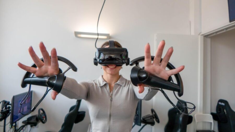 MATRIX VR - Virtual Reality Gaming Experience Session - Who Would Love This?