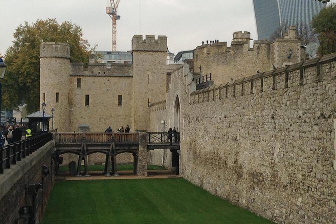 Medieval London: A Self-Guided Audio Tour from Monument to the Tower of London - Practical Tips for Your Walk