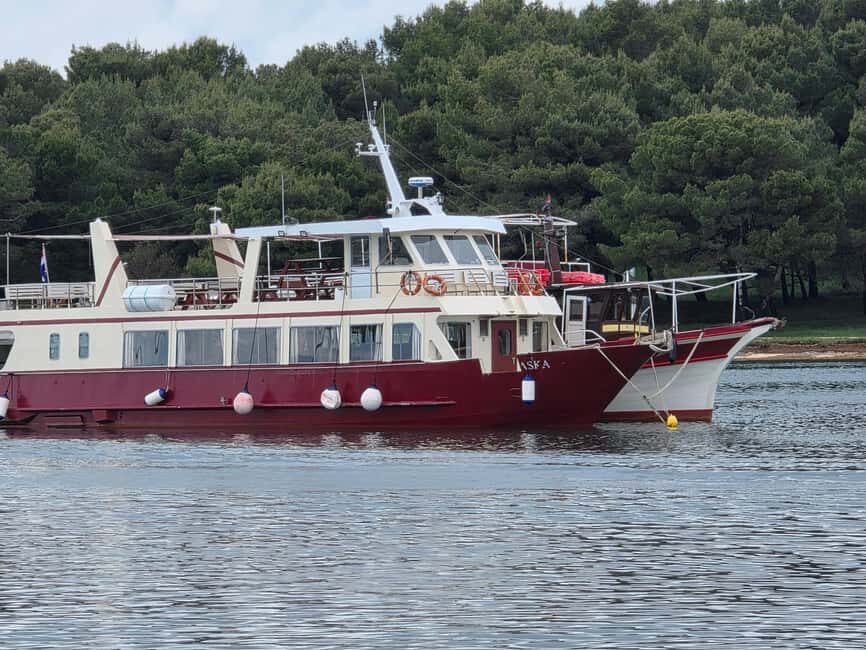 Medulin: Boat Tour with Drinks and a meal - What Travelers Say