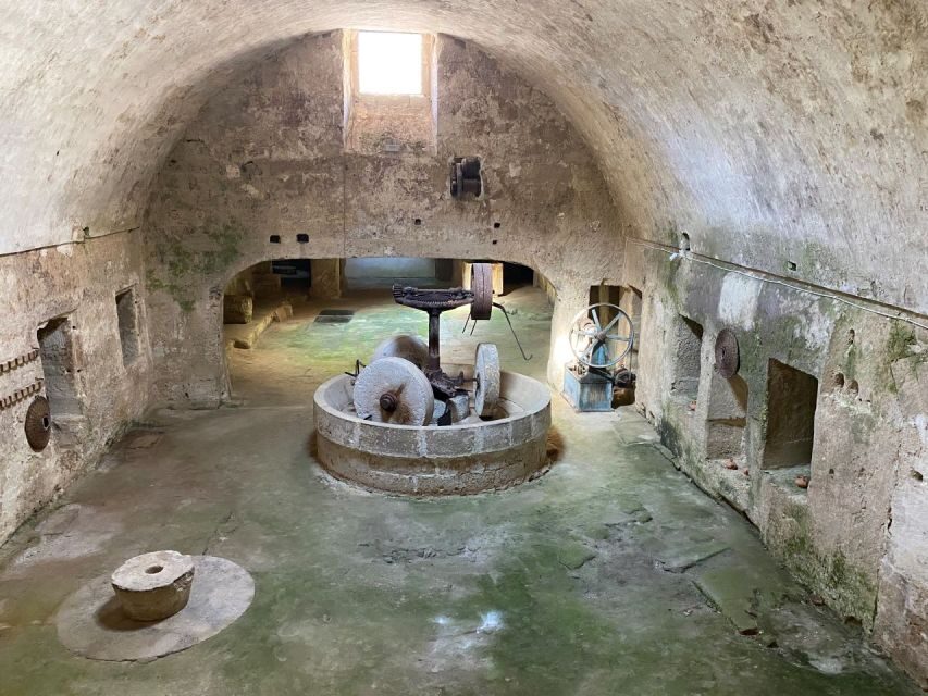 Melendugno: Dimora San Francesco - Exploring Dimora San Francesco: A Historic Gem in Apulia