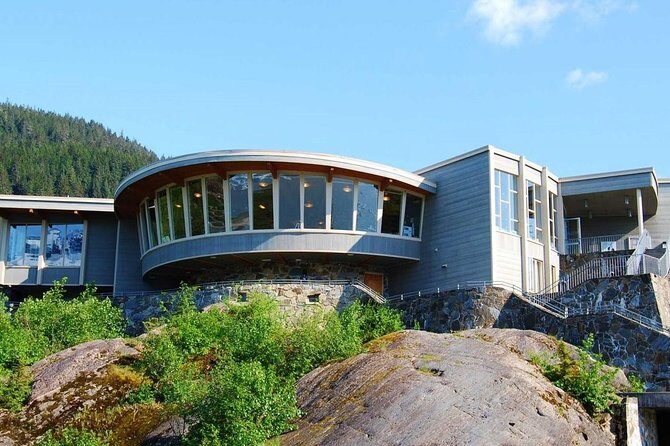 Mendenhall Glacier Visitor Center and Ultimate Whale Watch Combo - FAQ