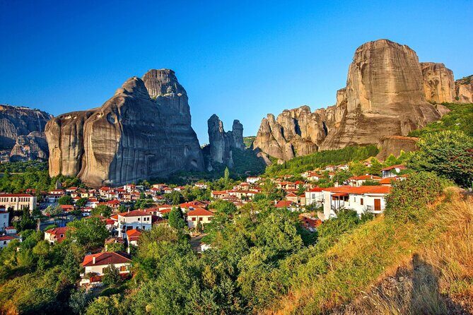 Meteora Full Day Private Tour from Athens including Lunch - Who Should Consider This Tour?