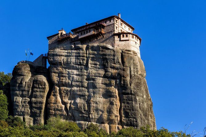 Meteora Monasteries Day Trip from Thessaloniki - Visit to Meteora’s Geological Marvels
