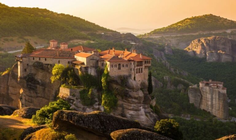 Meteora: Monasteries Tour, Lunch, and Athens Transfer Option - The Value of Guided Tours in Meteora