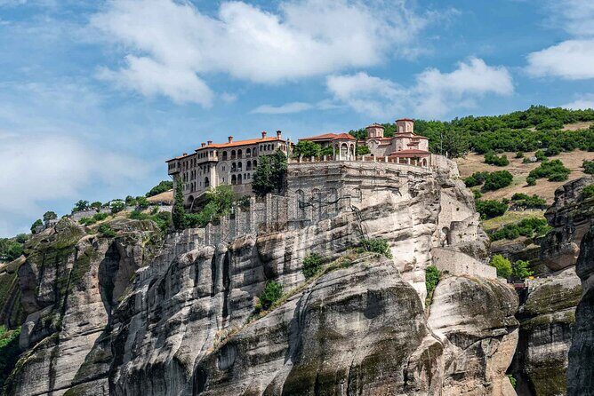 Meteora Morning Sightseeing Tour with Hotel Pick Up - The Itinerary in Detail