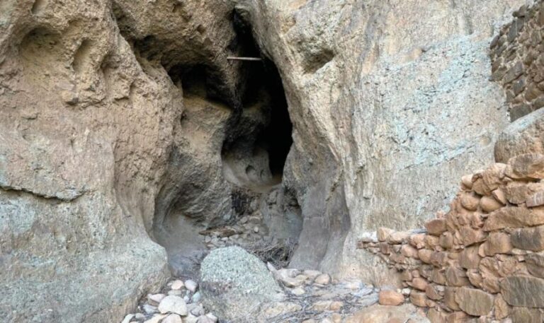 Meteora: Sunset Hike to Secret Caves - An In-Depth Look at the Meteora Sunset Hike