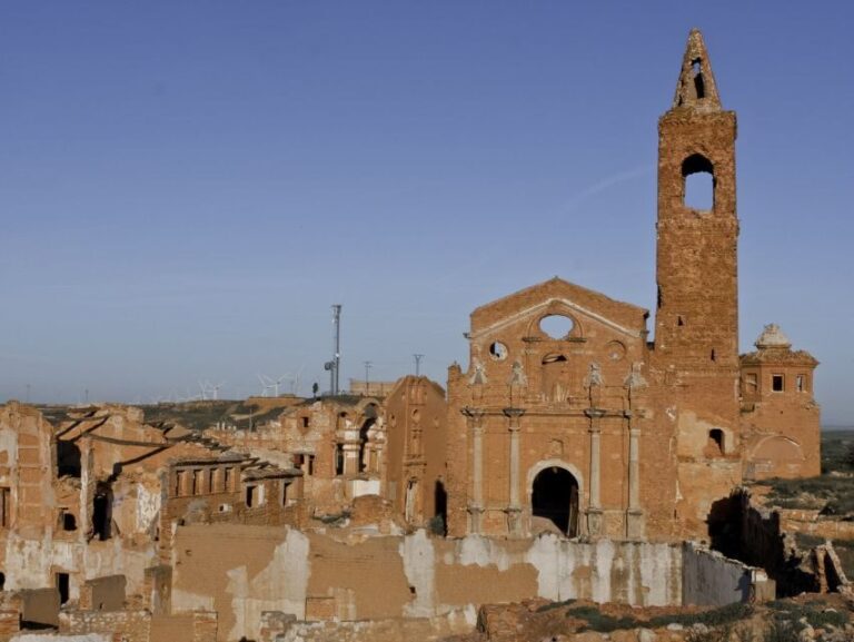 Midday Olive Oil Tour and Visit to Old Town of Belchite - A Closer Look at the Tour Itinerary