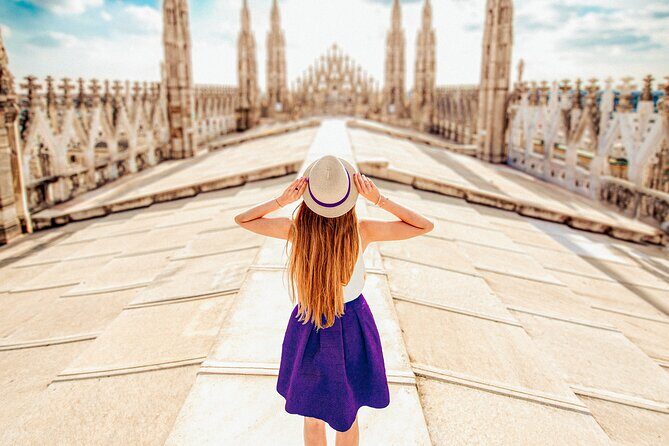 Milan: Cathedral and Duomo's Rooftop Guided Tour - Visiting the Milan Cathedral (Duomo di Milano)