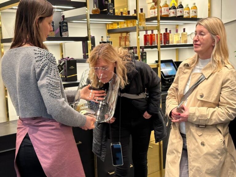 Milan: Gourmet Street Food Tour with Sightseeing and Tasting - Breaking Down the Experience