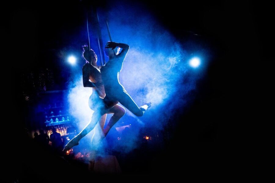 Milan: Maison Milano Dinner and Show - Practical Details & Tips