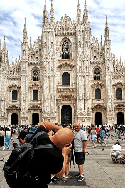 Milan Postcard Viewpoints Walk with Locals - Travel Bloggers - What Makes This Tour Stand Out