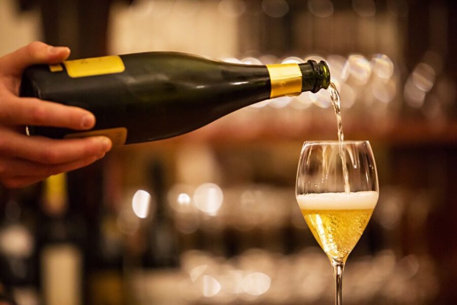 Milan: Wine Tasting Experience in the City Centre - The Breakdown of the Itinerary