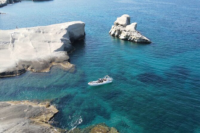 Milos Island: Private Boat Rental in Milos Greece with no licence - Who Should Consider This?