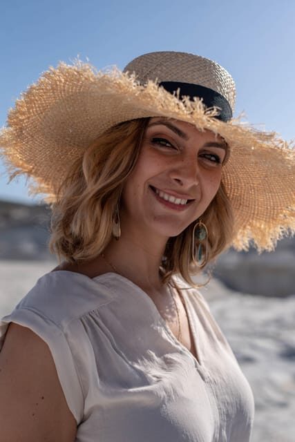 Milos: Private Photo Tour with a Professional Photographer - Analyzing the Experience: Who Is It Perfect For?