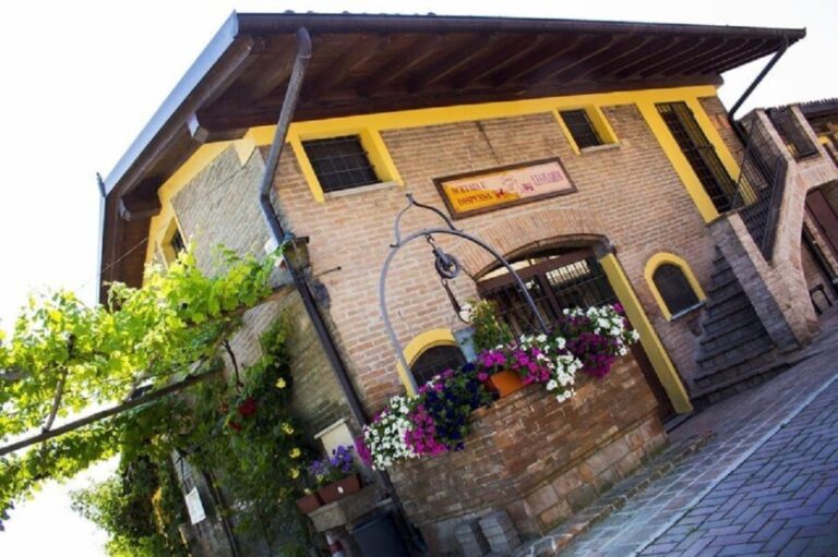 Modena: Balsamic Vinegar Tasting Experience - The Highlights and Why They Matter