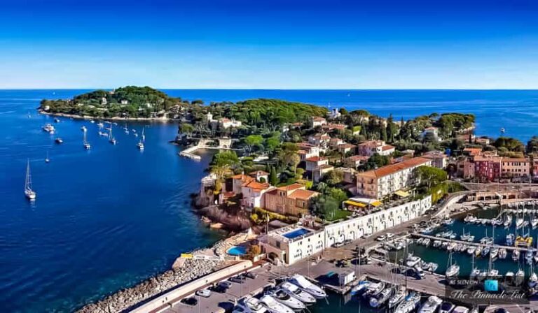 Monaco, Eze, Villefranche and Famous Houses Private Tour - Villefranche Bay: A Visual Highlight