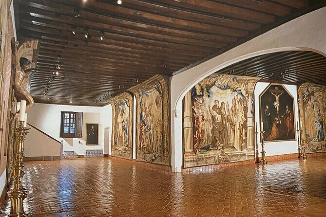 Monastery Royal Barefoot Visit with entrance without waiting for queues - Optional Walk Through Madrid of the Austrias