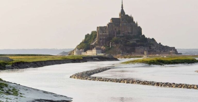Mont Saint-Michel & Chateaux Country 3-Day Tour from Paris - Exploring the Loire Valley’s Castle Gems: Day 2