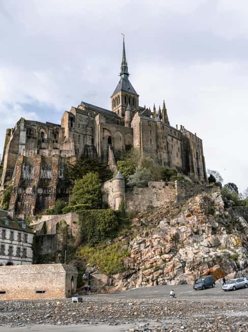 Mont Saint-Michel: Day Trip from Paris - What You Get During Your Free Time