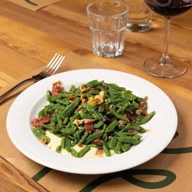 Monte Rosa: Dinner at high altitude with cable car transport - The Experience: Atmosphere, Views, and Food