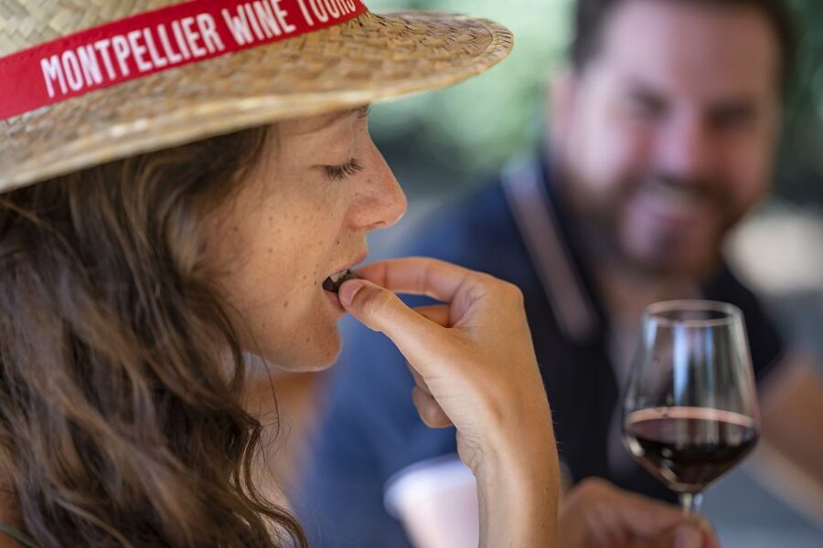 Montpellier: Guided Food Tour With Local Snacks and Wine - The Group Experience: How It Comes Together