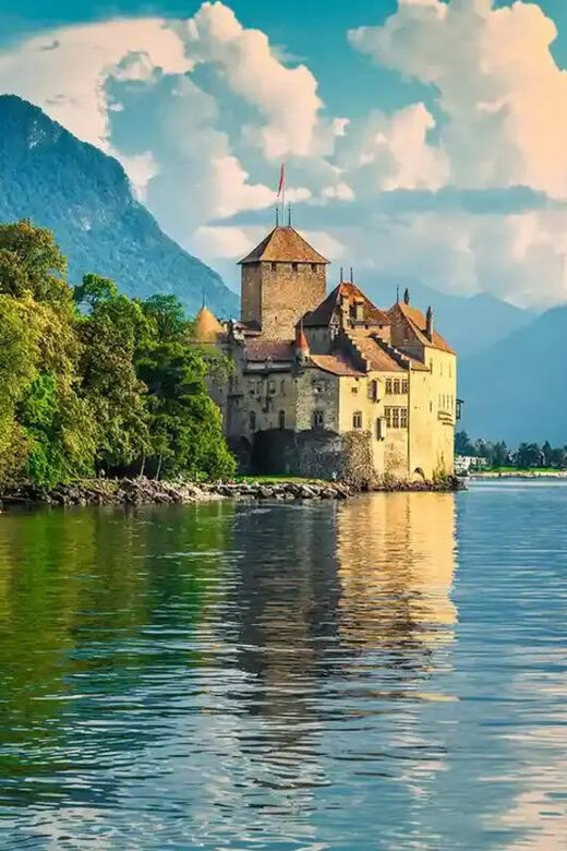 Montreux Sightseeing Walking Tour - An Honest Look at the Tour