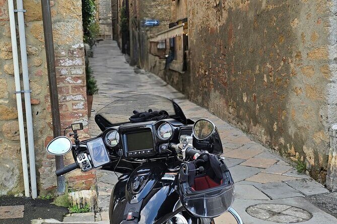Motorcycle tour through the secret emotions of Tuscany - Who Is This Tour Best For?