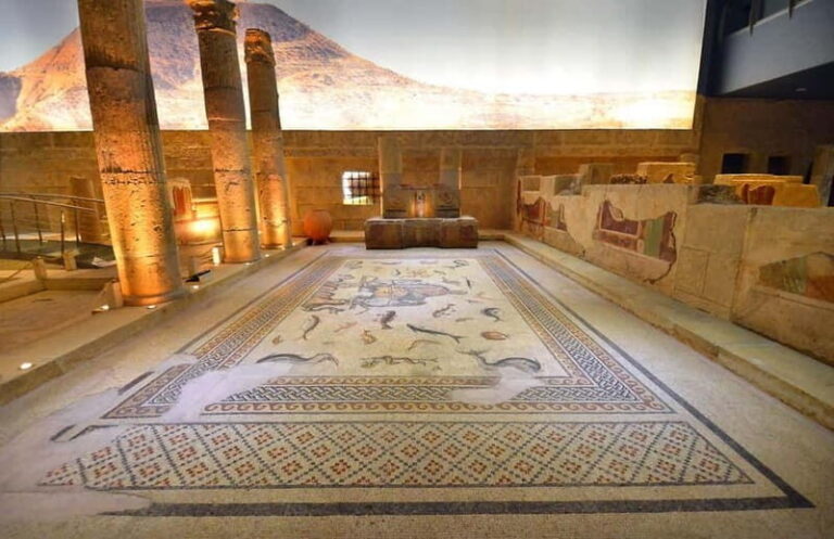 Mount Nemrut & Gobeklitepe Tour from Istanbul (3D-2N) - Day 1: From Istanbul to Gaziantep and Sanliurfa